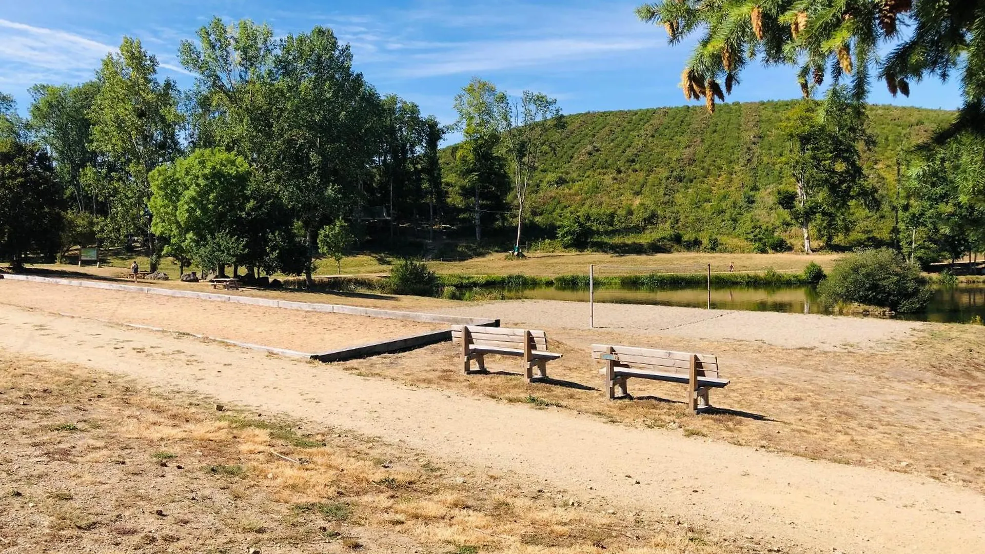 Gite Au Bord Du Lac Le Vernet-Chameane Holiday home
