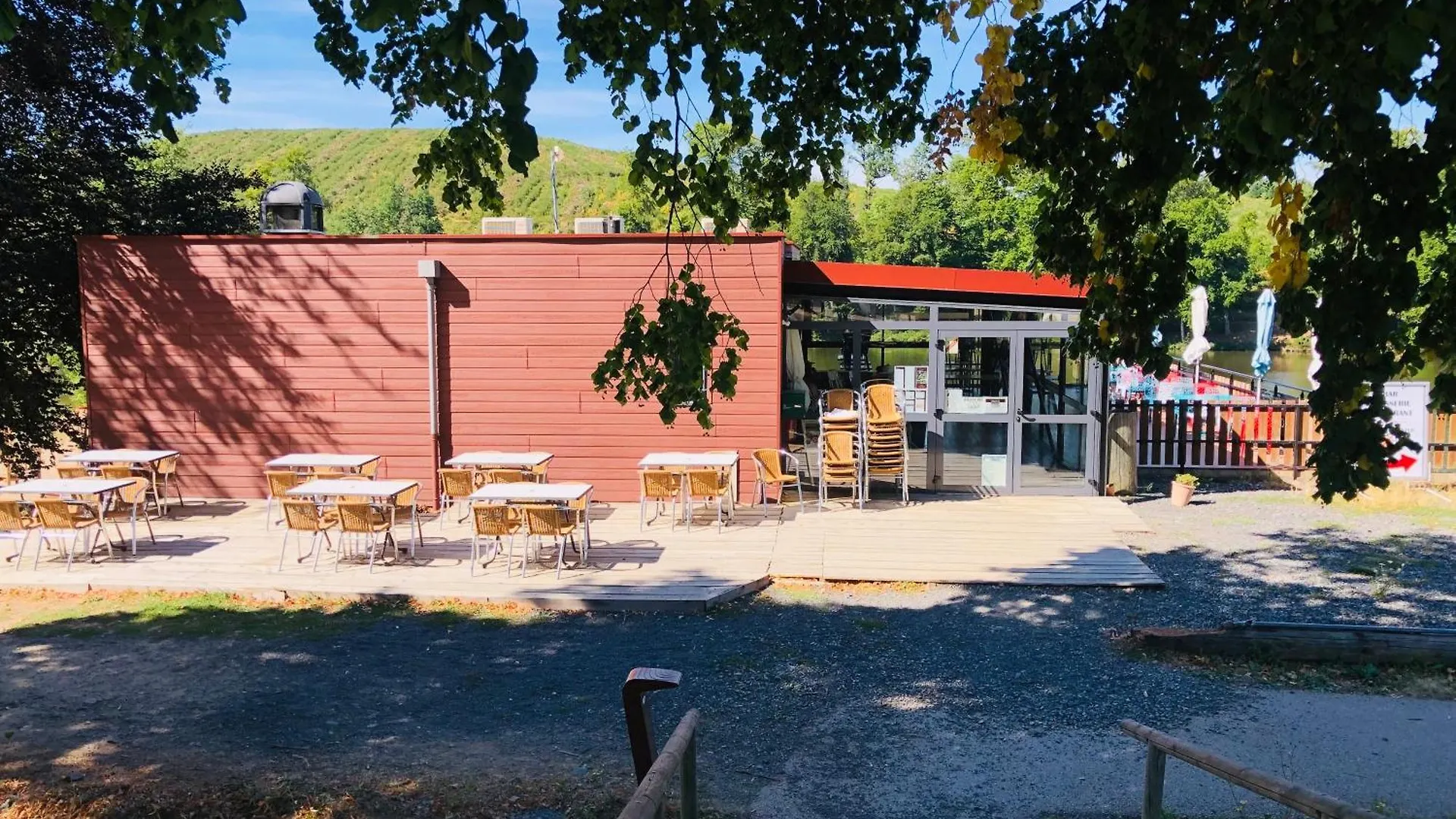 Holiday home Gite Au Bord Du Lac Le Vernet-Chameane France
